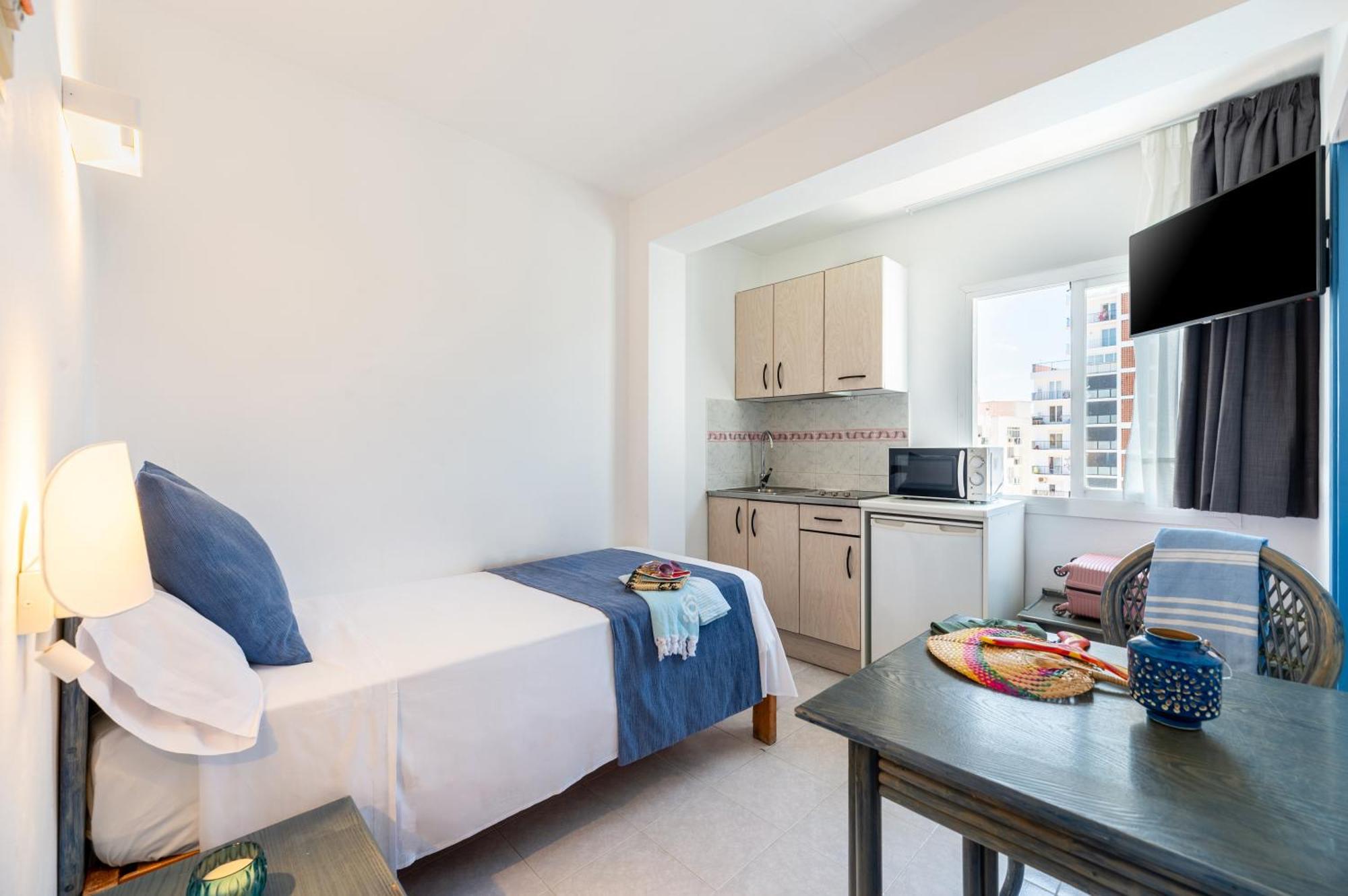 Hotel Apartamentos Vibra Central City - Adults Only Sant Antoni de Portmany Extérieur photo