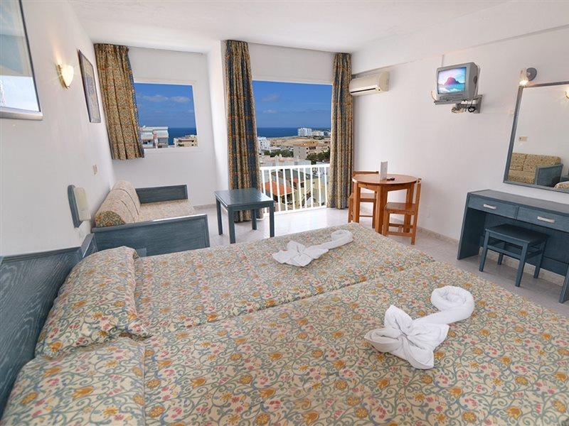 Hotel Apartamentos Vibra Central City - Adults Only Sant Antoni de Portmany Extérieur photo