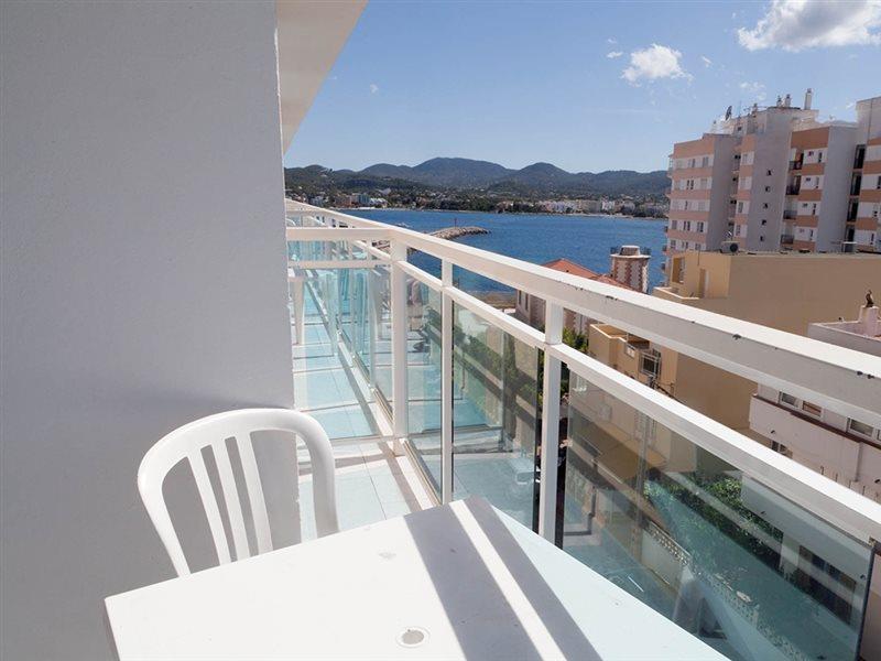 Hotel Apartamentos Vibra Central City - Adults Only Sant Antoni de Portmany Extérieur photo