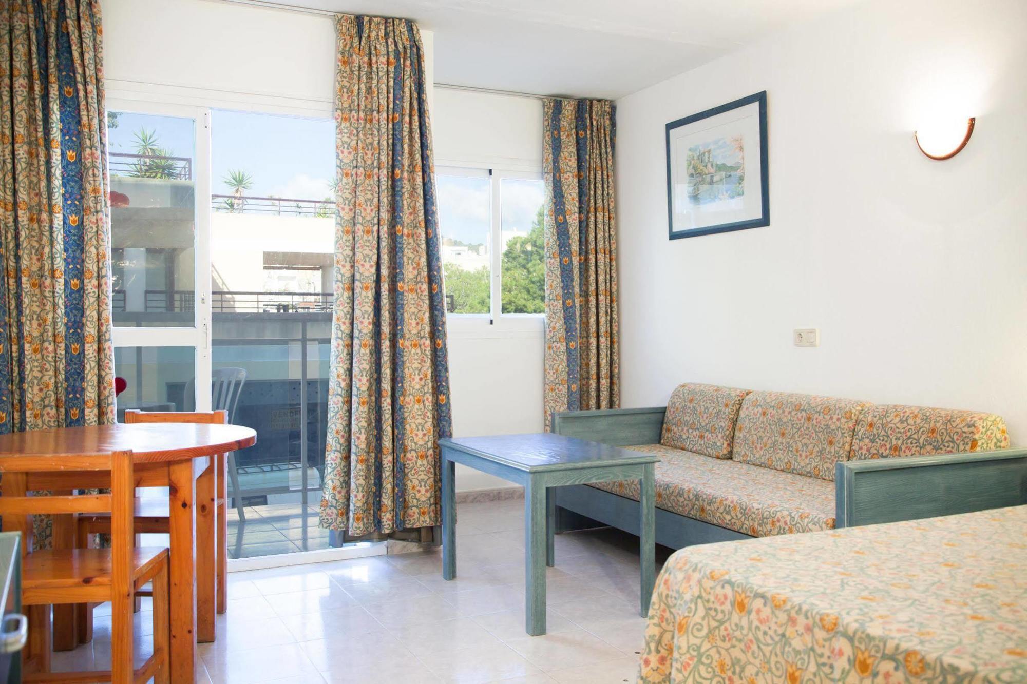 Hotel Apartamentos Vibra Central City - Adults Only Sant Antoni de Portmany Extérieur photo