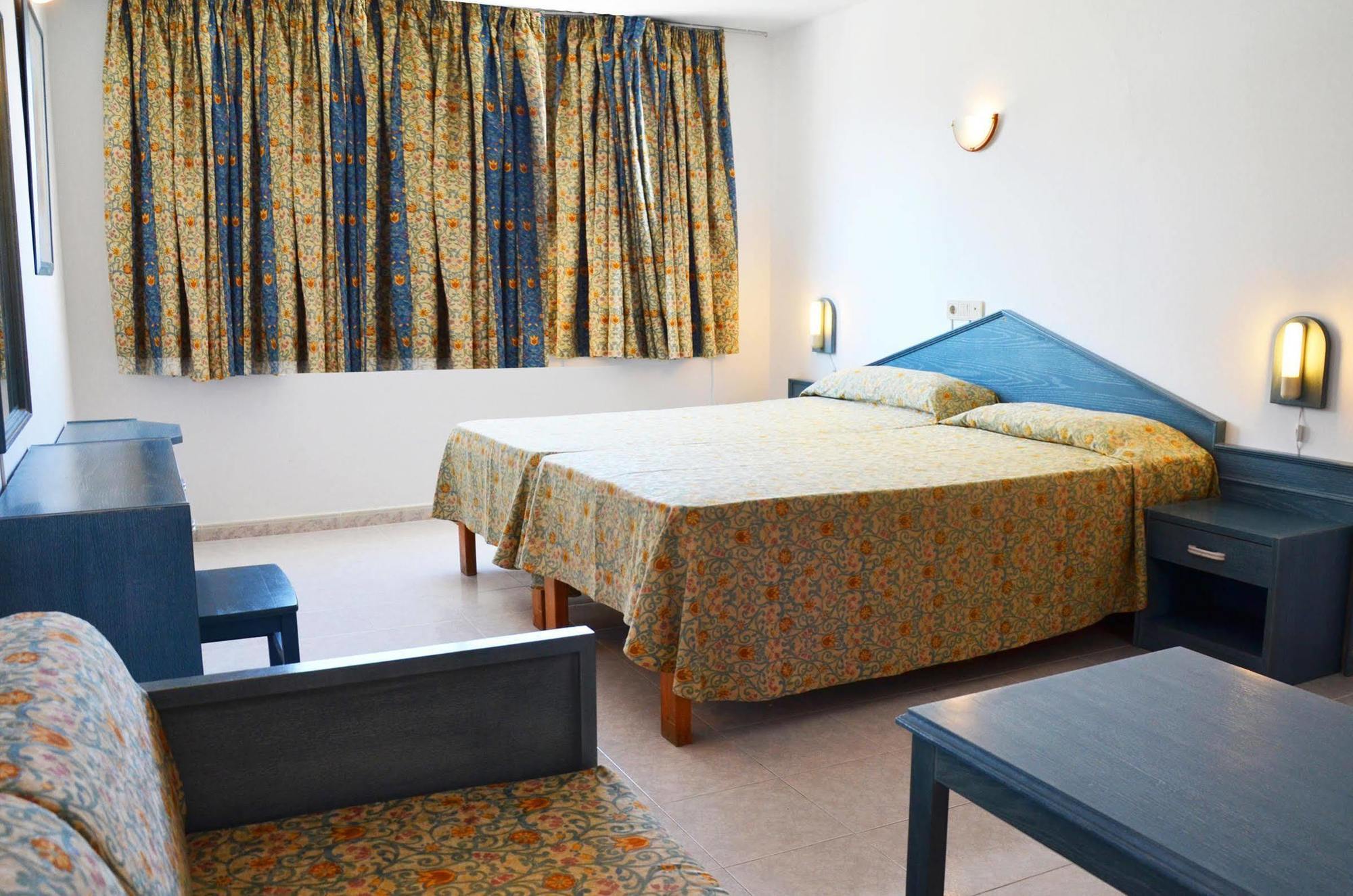 Hotel Apartamentos Vibra Central City - Adults Only Sant Antoni de Portmany Extérieur photo